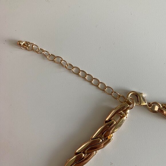 Gold Chain Statement Necklace 16"+3" - Picture 2 of 4